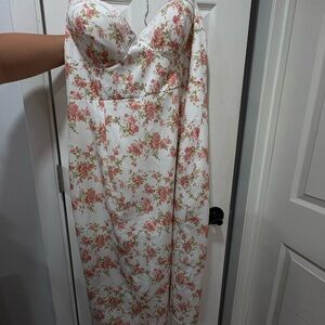 White dress with pink roses with leg slit